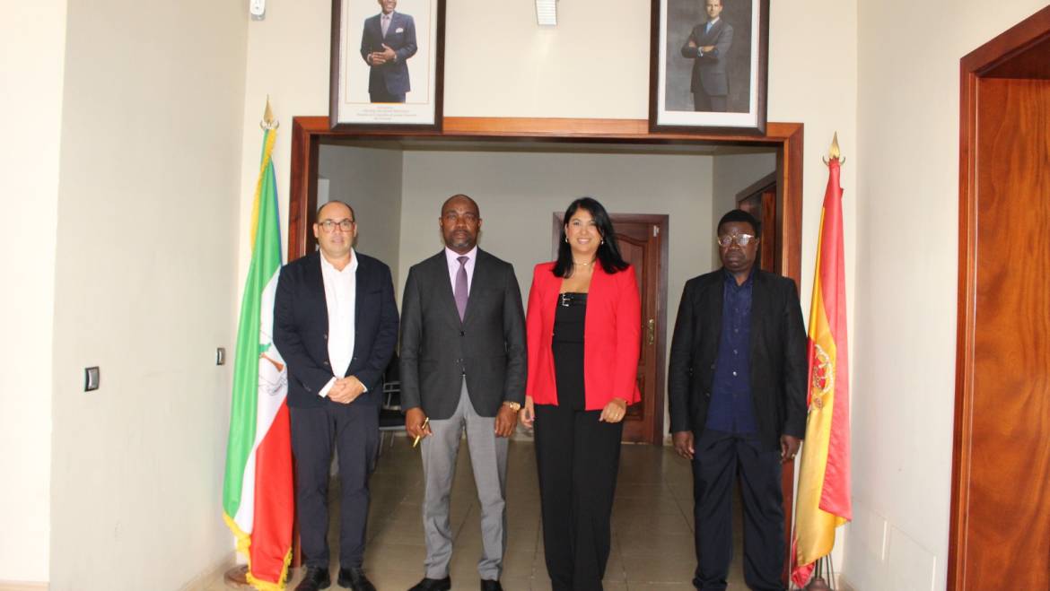 FLASH ENERGI EXPRESA SU INTERÉS EN INVERTIR EN GUINEA ECUATORIAL