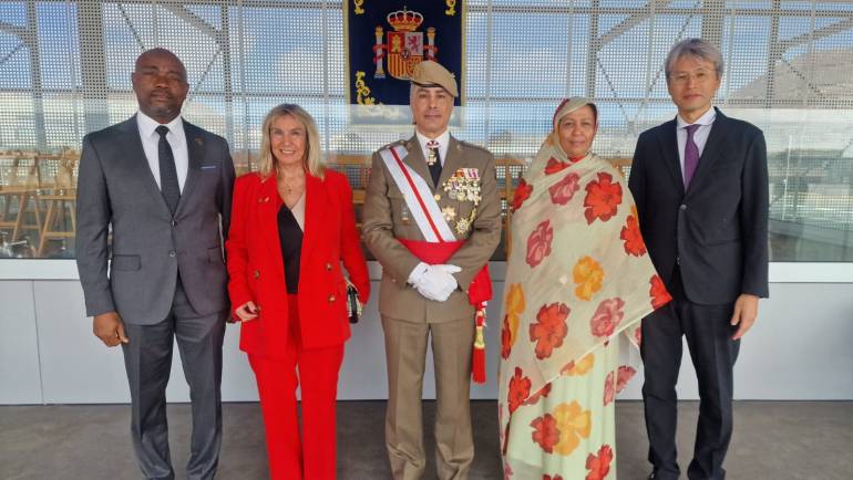 EL CÓNSUL EN CANARIAS ASISTE AL ACTO MILITAR EN HONOR A LA INMACULADA CONCEPCIÓN